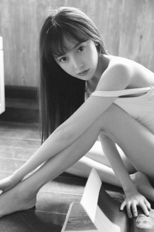 班主任赌输了被全班男生玩弄